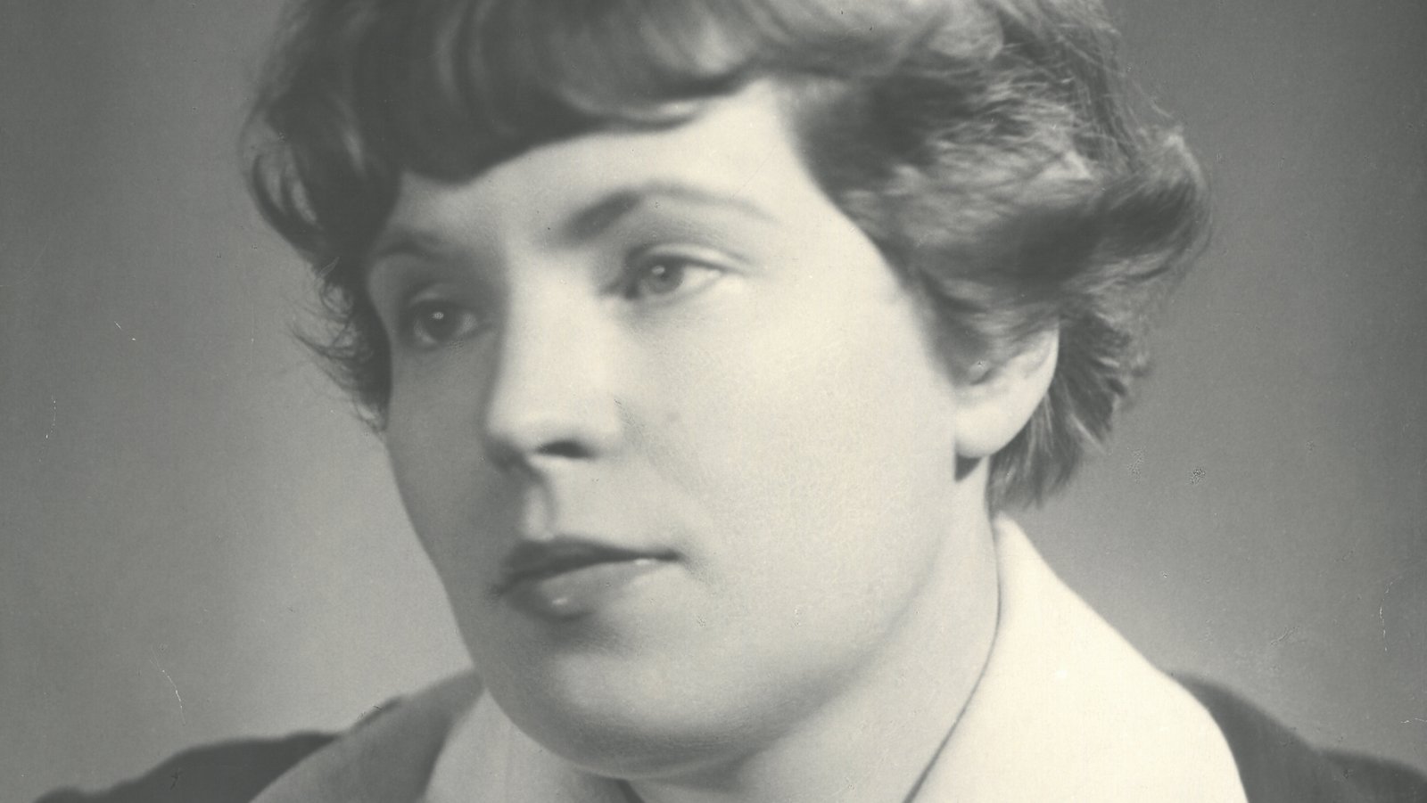 Galina Ustvolskaya black and white headshot from the 1950s