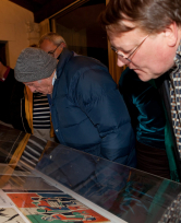 OM guests viewing scores