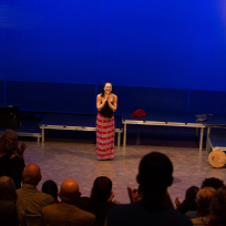 Jen Shyu bowing.